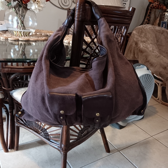 Beautiful Large Hobo - Picture 2 of 7